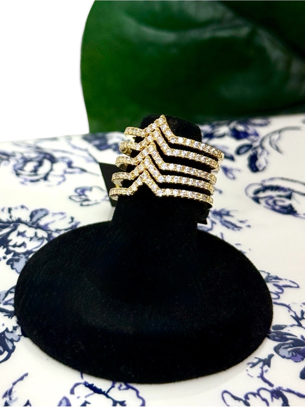 nOir Jolies Crystal Pavé Stackable Hinge Ring Gold Size 7 NWT